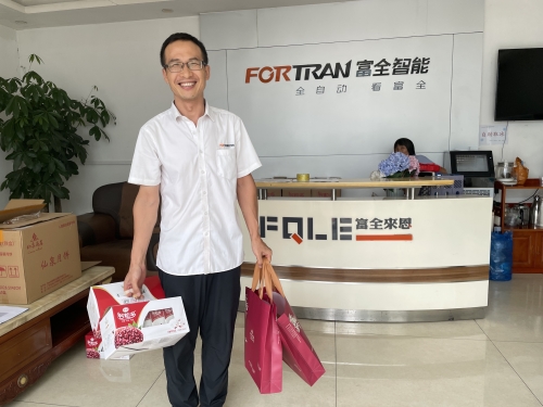 이중 축제, 완전한 기쁨 : 행복한 중반 및 전국의 날